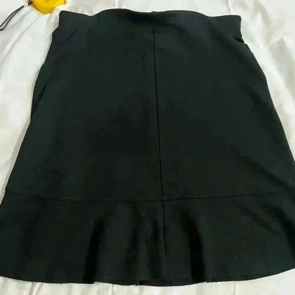 Aritzia Wilfred Sculpt Black Ponte Tube Bodycon Skirt M - Picture 5 of 8